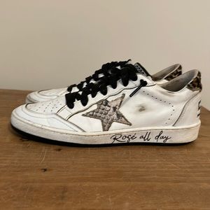 Ball star golden goose sneakers. Come with original gray laces,and GG camo laces